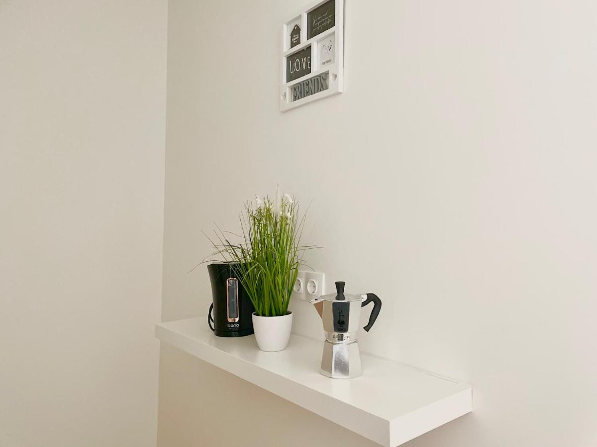 Apartamento Bright Modern Flat With Balcony Viena Exterior foto