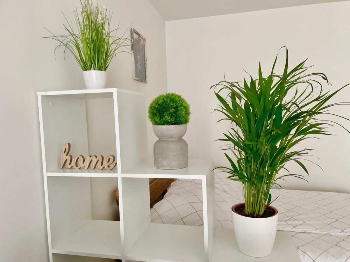 Apartamento Bright Modern Flat With Balcony Viena Exterior foto